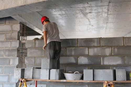 現代·明珠廣場9月工程進度播報 精工鑄就精品，建筑砌塊有序推進